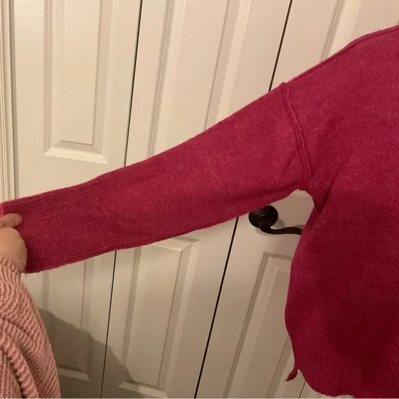 Women's Pink Sweater -NWT - Picture 8 of 16